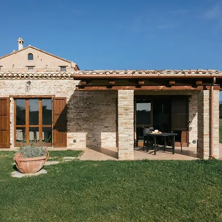 Valeria, Enjoy Wonder Of Pure Nature With Your Loved Ones * Santa Maria Nuova (Ancona)